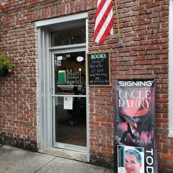 Main Street Reads - Bookstores Near Me - Summerville, South Carolina
