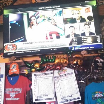 Jolly Mon - Great place to watch sports. TVs all over inside. This 65" at bar. Perfect! - Bars Near Me - San Felípe, BCN