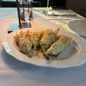 Tre Dita - Italian Near Me - Chicago, Illinois