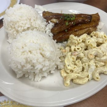 Café Kalawe - Butter fish , rice & mac salad - Breakfast & Brunch Near Me - Kaneohe, Hawaii