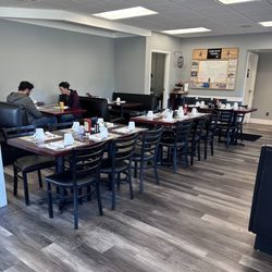 Cast Iron Kitchen - Interior seating