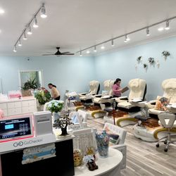 Blue Ocean Nail Spa - Love the beach theme. The owner and staff are super sweet.