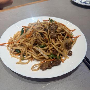 Dumpling Plus - F2 Beef Chow Mein - Chinese Near Me - University City, Missouri