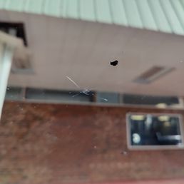 Entire crack still there. Entire crack still there.