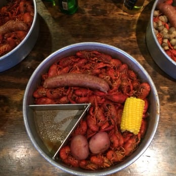 John E's Restaurant - 3 lbs of spicy crawfish! - Cajun/Creole Near Me - Crosby, Texas