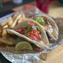 Boathouse Kitchen & Swan Dive - Fish tacos