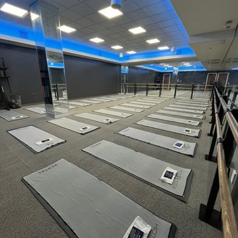Hot 8 Yoga - Barre Classes Near Me - Culver City, California