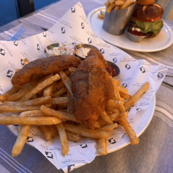 Schooners Monterey - Fish & Chips - Seafood Near Me - Monterey, California