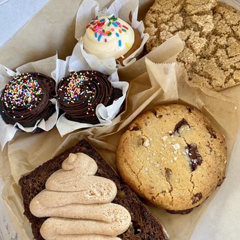 Just What I Kneaded - A little bit of everything! - Vegan Near Me - Los Angeles, California Just What I Kneaded - A little bit of everything! - Vegan Near Me - Los Angeles, California