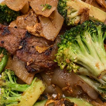 Ruby Of Siam - Laura Steak NDL or Laura's Steak Pad-see-iew - Thai Near Me - Highland Park, Illinois Ruby Of Siam - Laura Steak NDL or Laura's Steak Pad-see-iew - Thai Near Me - Highland Park, Illinois