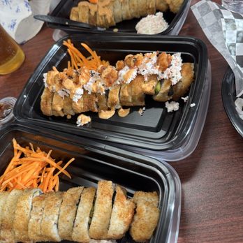 Sushi Y Mariscos Que Rollo - Sushi rolls 1. Mar y Tierra Roll 4. Shrimp Roll 2. Empanizado Roll - Seafood Near Me - Northridge, California Sushi Y Mariscos Que Rollo - Sushi rolls 1. Mar y Tierra Roll 4. Shrimp Roll 2. Empanizado Roll - Seafood Near Me - Northridge, California