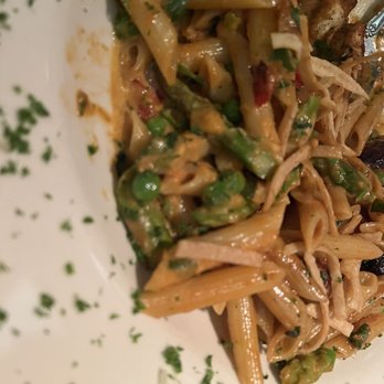 The Cheesecake Factory - Spicy Chicken Chipotle Pasta - Desserts Near Me - Short Hills, New Jersey