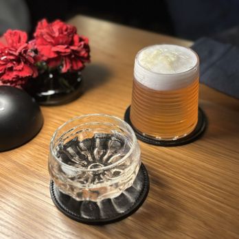 Bar Iris - White peach & strawberry - Japanese Near Me - San Francisco, California