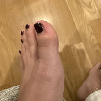 J’s Blossom Nail & Spa - Red and swollen toe. Will save you from the exudate - Nail Salons Near Me - Chicago, Illinois