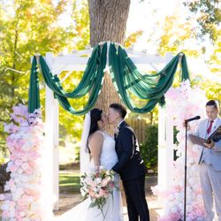 Wistoria Events - First kiss as Mr. and Mrs. Dia reminded our officiant prior to the ceremony to step to the side so that we can get our shot.