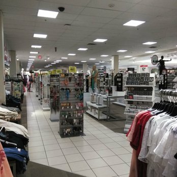 JCPenney - JCPenney is having a really good sale right now...40% off already clearanced items in every department - Department Stores Near Me - Roseville, California