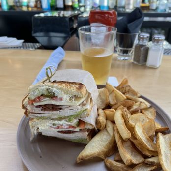 Monarch Ocean Pub - Turkey sandwich with fries - Gastropubs Near Me - Del Mar, California