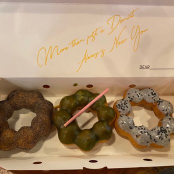 Mochinut - Bellevue - Black Sesame Strawberry Matcha Churro - Donuts Near Me - Bellevue, Washington