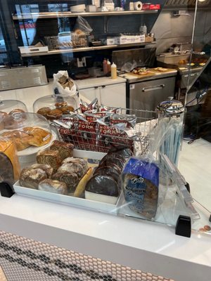 H&H Bagels by null