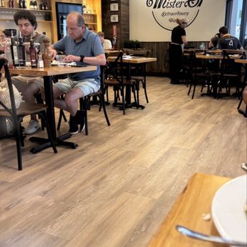 Mister O1 Extraordinary Pizza - Brickell - Inside seating area - Pizza Near Me - Miami, Florida Mister O1 Extraordinary Pizza - Brickell - Inside seating area - Pizza Near Me - Miami, Florida