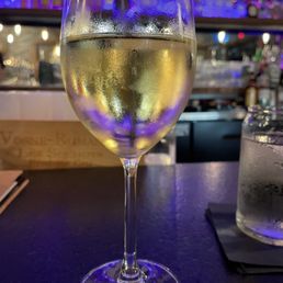 Spellbound Chardonnay @ Unwined & Tap. Spellbound Chardonnay @ Unwined & Tap.