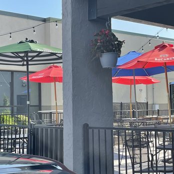 Magnolia Cafe - Outdoor seating - Breakfast & Brunch Near Me - Wichita, Kansas Magnolia Cafe - Outdoor seating - Breakfast & Brunch Near Me - Wichita, Kansas