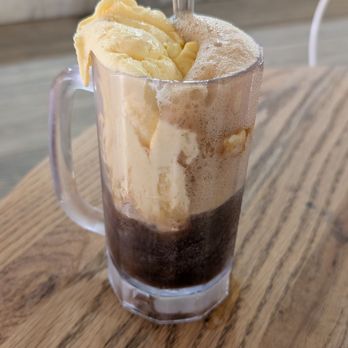 La King's Confectionery - Root beer float - Ice Cream & Frozen Yogurt Near Me - Galveston, Texas La King's Confectionery - Root beer float - Ice Cream & Frozen Yogurt Near Me - Galveston, Texas