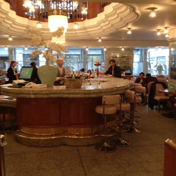 The Fountain Restaurant - Entering The Fountain Restaurant from Fortnum & Mason - New American Near Me - London, XGL The Fountain Restaurant - Entering The Fountain Restaurant from Fortnum & Mason - New American Near Me - London, XGL