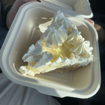 Maui Pie - Banana cream pie - Bakeries Near Me - Kihei, Hawaii Maui Pie - Banana cream pie - Bakeries Near Me - Kihei, Hawaii