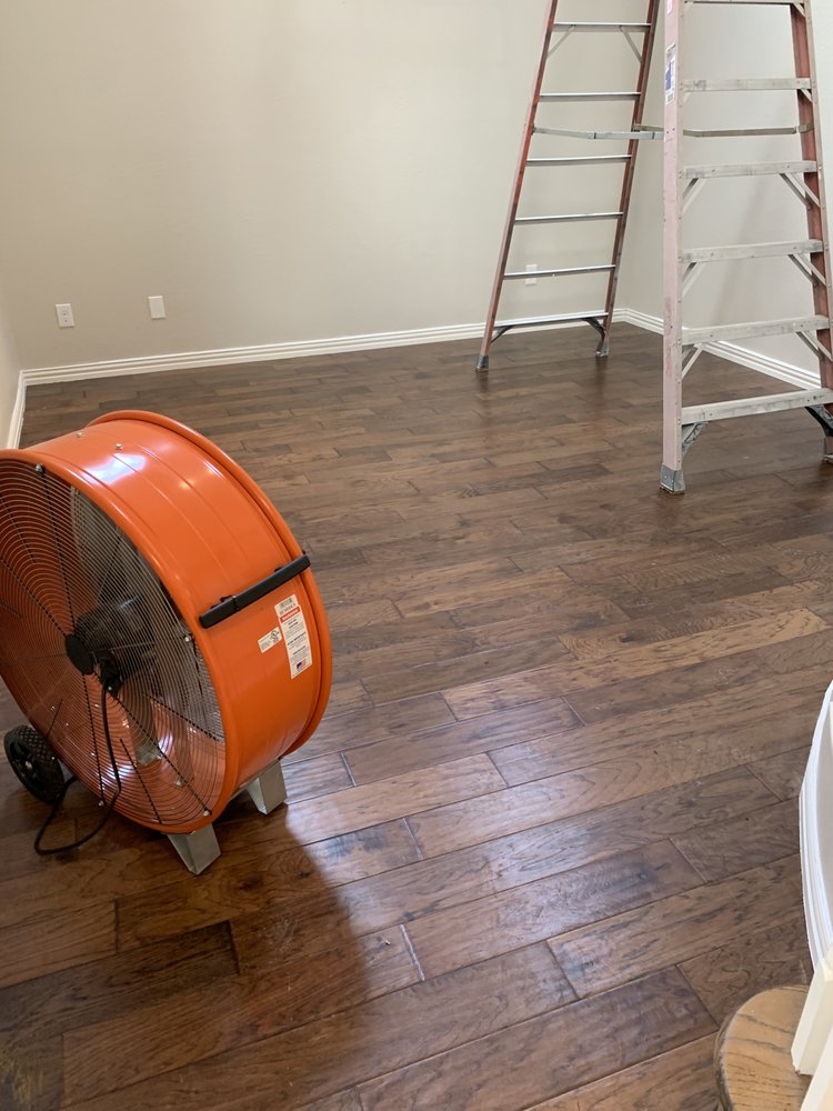 Slide of DFW Turnkey Restoration