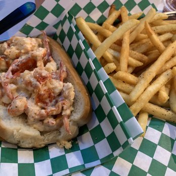 Bag O' Crab - Lobster roll with lemon pepper fries - Seafood Near Me - San Leandro, California