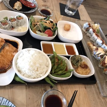Fuji at Assembly - Sushi Bars Near Me - Somerville, Massachusetts