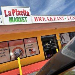 La Placita Market - Outside