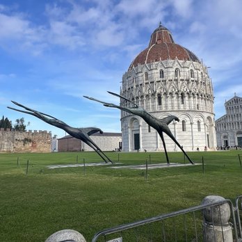 Piazza Del Duomo - Landmarks & Historical Buildings Near Me