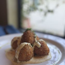 Otto's - Schnitzel balls
