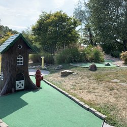 Cox's Driving Range - Miniature Golf - Batting Cages