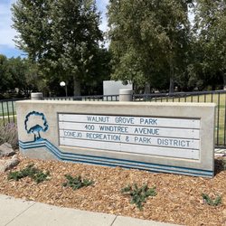 Walnut Grove Park - Park Street sign