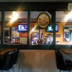 Camden Wing Shack - The wing shack from the dining area