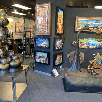 Marcus Ashley Gallery - This greets you when you enter the gallery - Art Galleries Near Me - South Lake Tahoe, California