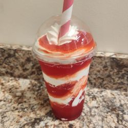 Java Junction - Strawberry slush with whip