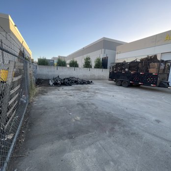 CTs Hauling & Clean-Up - Junk Removal & Hauling Near Me - San Jacinto, California CTs Hauling & Clean-Up - Junk Removal & Hauling Near Me - San Jacinto, California