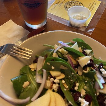 La Conner Brewing - Spinach Salad - Breweries Near Me - La Conner, Washington La Conner Brewing - Spinach Salad - Breweries Near Me - La Conner, Washington