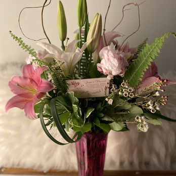 Joan's Florist - Stargazer Lilly bouquet - Florists Near Me - Hollywood, Florida