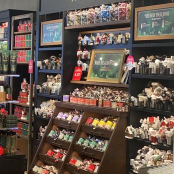 BATH & BODY WORKS - Updated December 2025 - 22 Photos & 11 Reviews