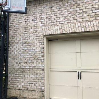 Pressure Cleaning Plus - Clean garage door once again! - Pressure Washers Near Me - Miami, Florida Pressure Cleaning Plus - Clean garage door once again! - Pressure Washers Near Me - Miami, Florida