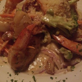 On Broadway - Shrimp and Scallop Pancetta over linguine in a fennel cream sauce - Italian Near Me - Helena, Montana On Broadway - Shrimp and Scallop Pancetta over linguine in a fennel cream sauce - Italian Near Me - Helena, Montana