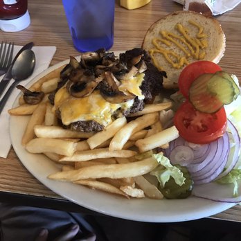 Auction Yard Cafe - Burgers Near Me - Alturas, California