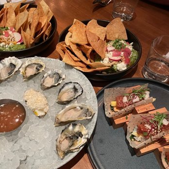 Earls Kitchen + Bar - Oysters, Sushi Tacos, Avocado and Corn Dip - New American Near Me - Bellevue, Washington Earls Kitchen + Bar - Oysters, Sushi Tacos, Avocado and Corn Dip - New American Near Me - Bellevue, Washington