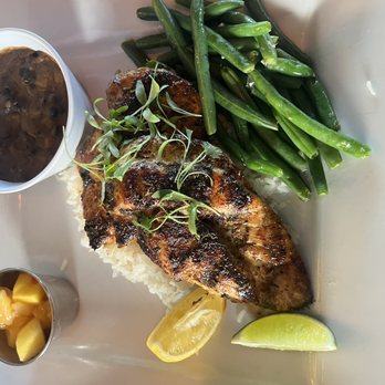 Bo's Beach - Caribbean Jerk Chicken. - Bars Near Me - Fort Lauderdale, Florida