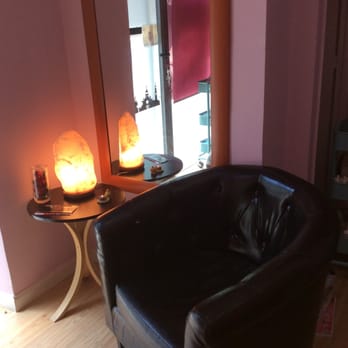 Mai Studio Estética - Nuestro Acogedor, lugar de Espera - Skin Care Near Me - Madrid, M